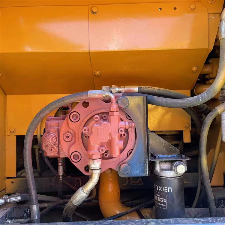 Shanghai Used Hyundai 220 LC 9S with 1.03m3 Bucket Capacity and Original Hydraulic Pump