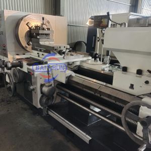 QK1332 CNC Pipe Threading Lathe Machine 320mm Max Threading