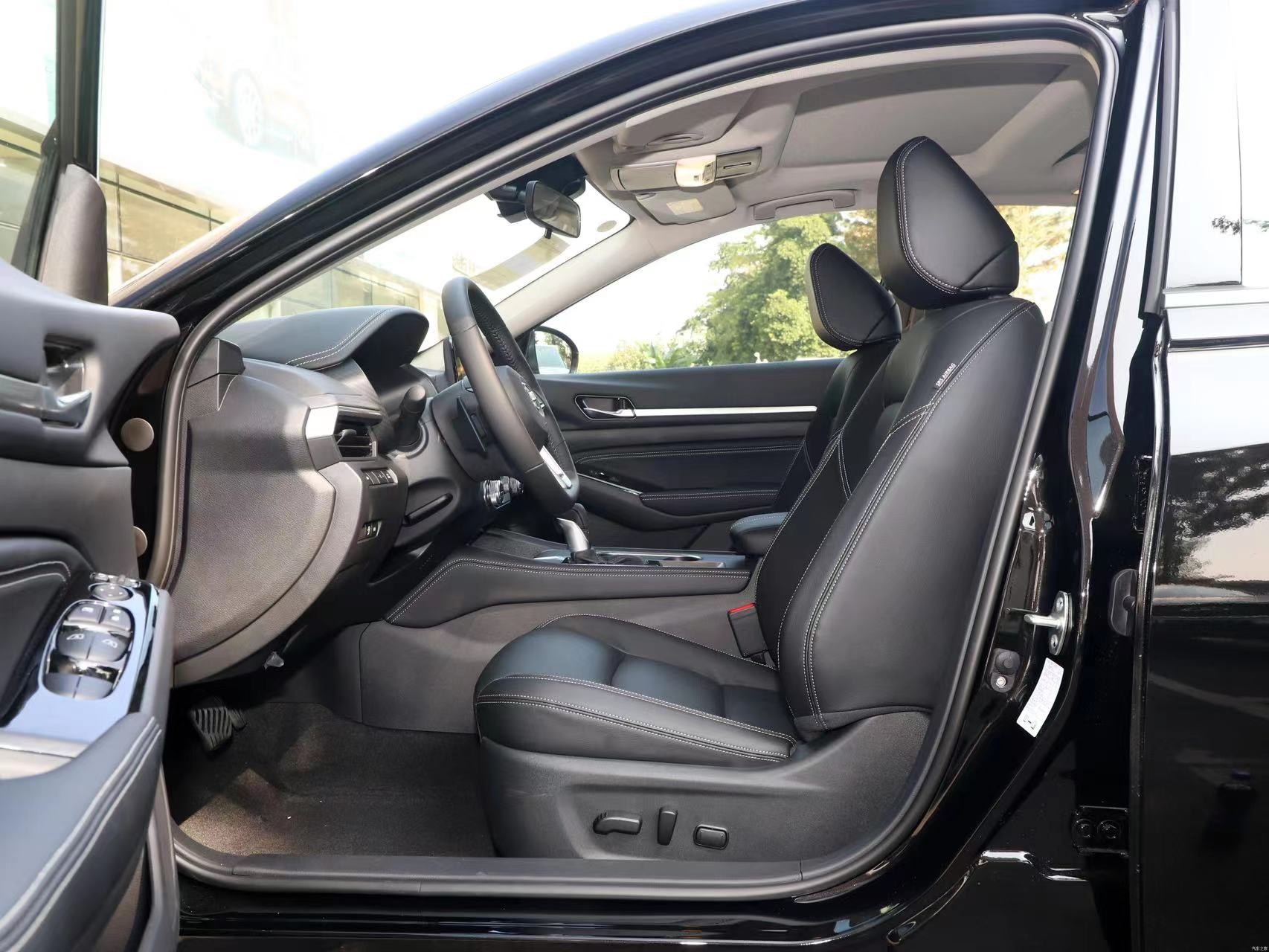 Nissan Altima 2021 2.0T XL Zhijing Version Medium 5 Seater Sedan Gasoline CVT