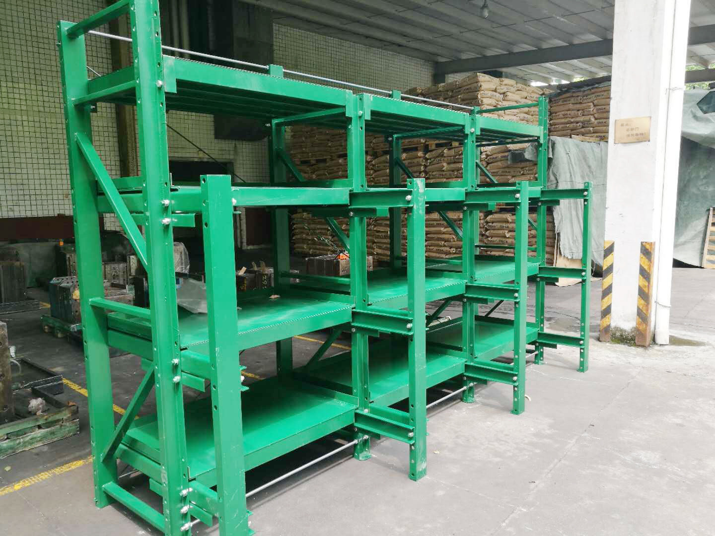 China Manufacturer Industrial Warehouse Steel Heavy duty Custom Sliding Drawer Mold mould storage rack