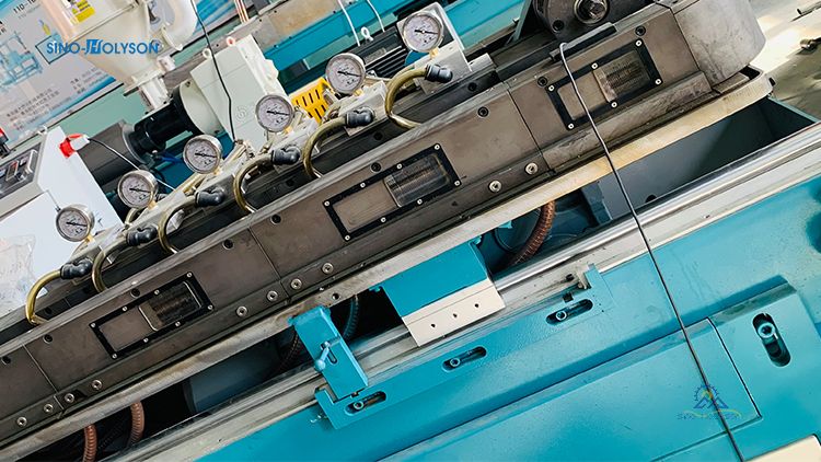 15kW Single Screw Extruder PVC HDPE PP Corrugated Pipe Making Machine