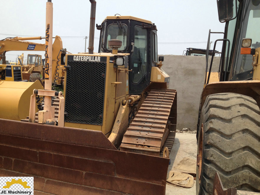 Original Japan bulldozer CAT D5M LGP With very good condition