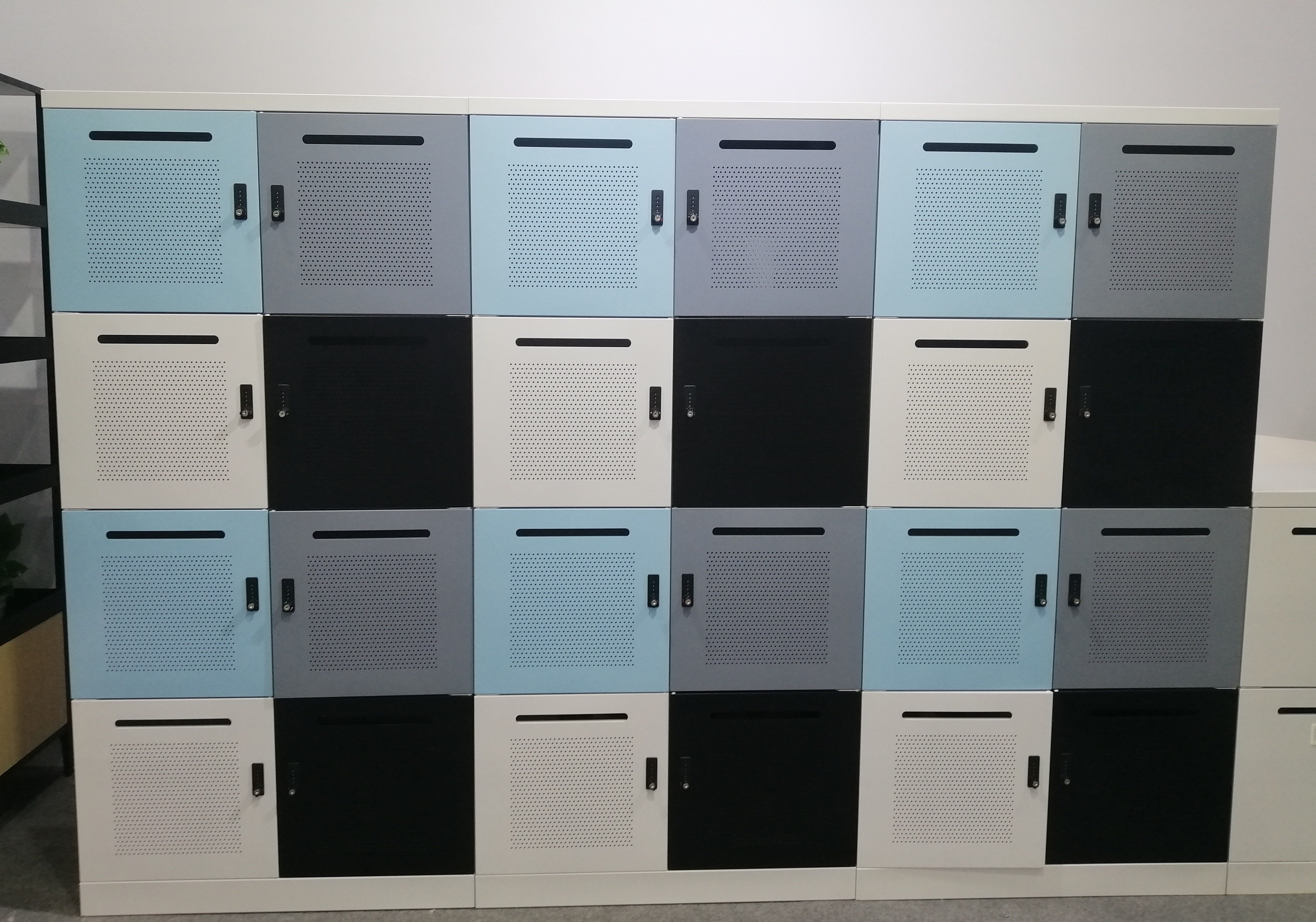 Cold Rolled Steel 4 Door Metal Locker Powder Coating