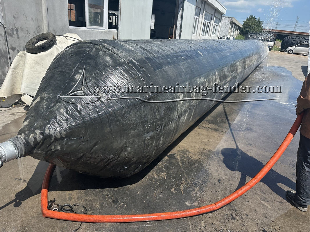 1.5m Diameter Vessel Ship Launching Airbag , Inflatable Marine Rubber Balloon