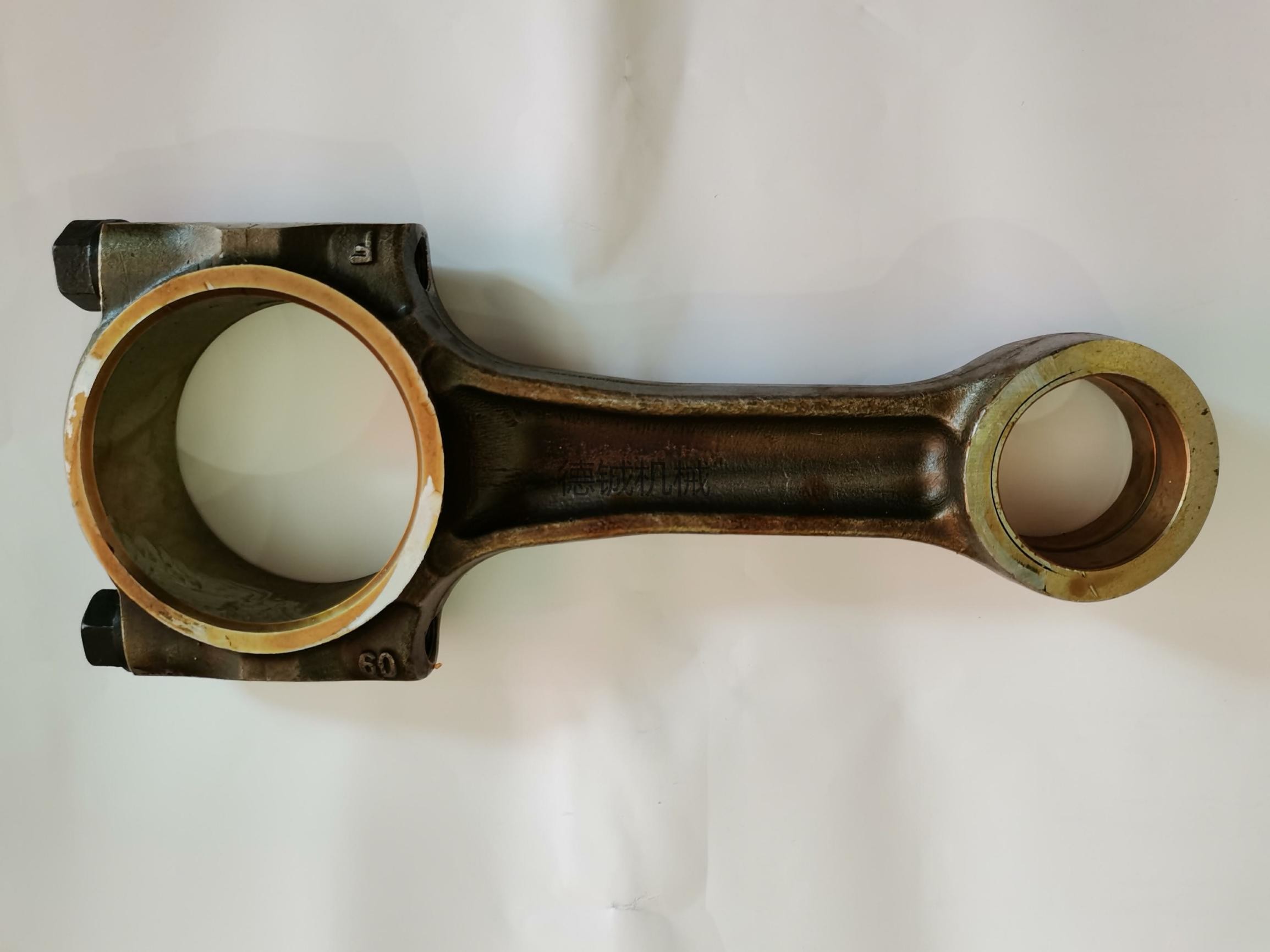Black Engine Connecting Rod Mitsubish 6D16 Con Rod Connecting Rod With Piston