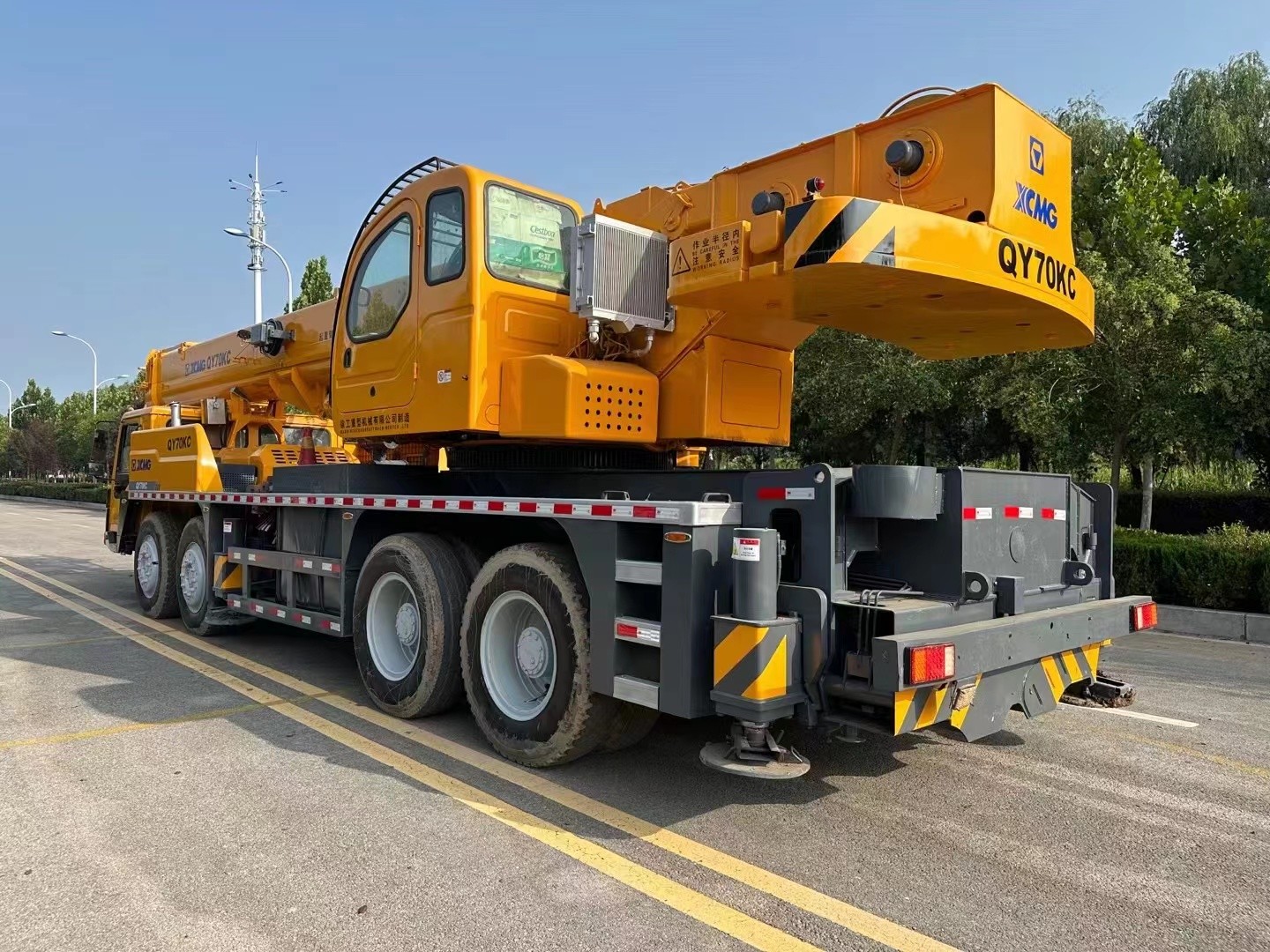 Chinese famous brand XCMG 25 Ton 30n TON 50 Ton 70 Ton 100 ton mobile truck crane for sale