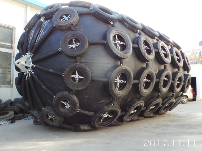 Sling Type Submarine Fender Boat Rubber 0.08mpa Marine Dock Fender
