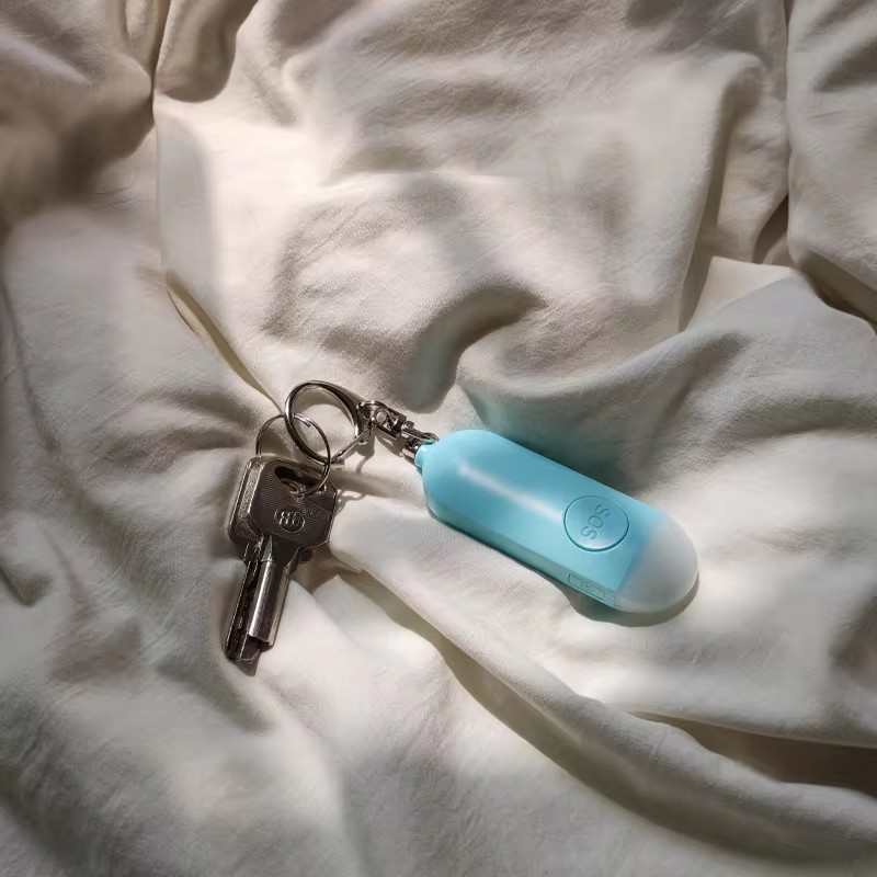 140db Emergency Self Defense Alarm Keychain Safety Defence Key Chain Led Security Personal Alarm Keychain For Women