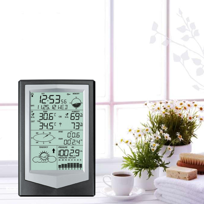 Black And Silver Definition Wireless Weather Station With ±1.0°C Temperature Accuracy