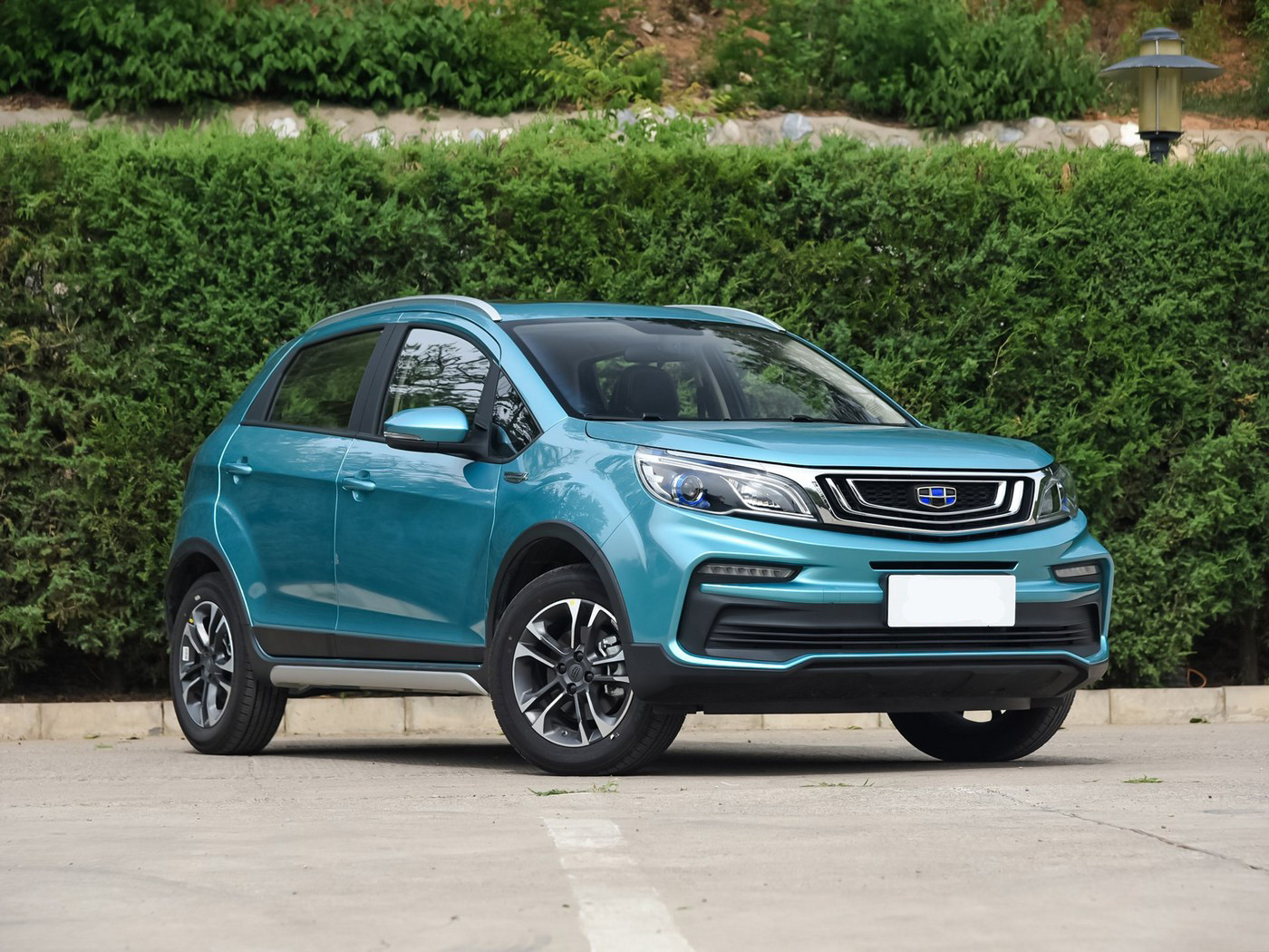 2024 Model Geely GX3 Pro Automatic SUV with Manual Copilot Seat Adjustment and Leather Seats Made in Gasoline Driven Car