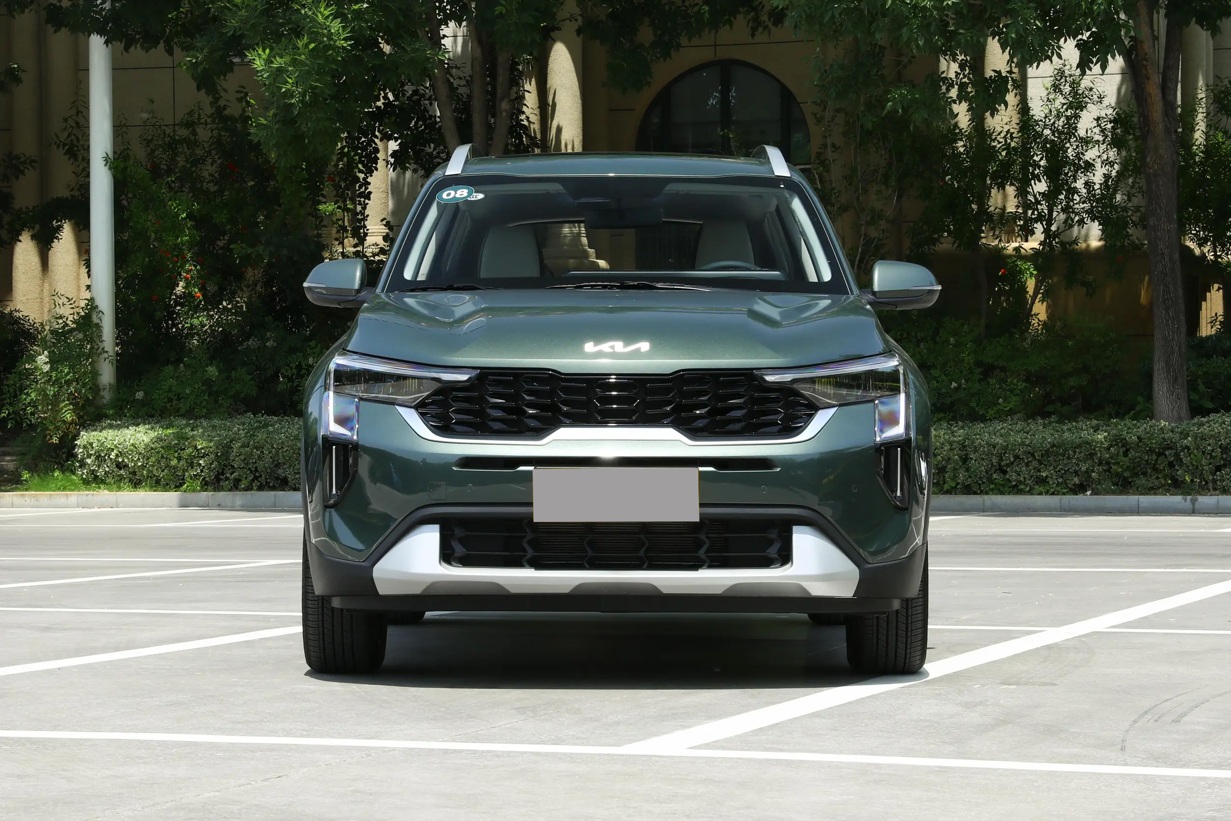 Euro VI Emission Standard Sonet Car Manufactured Small SUV with 5 Seats and Automatic Gear Box