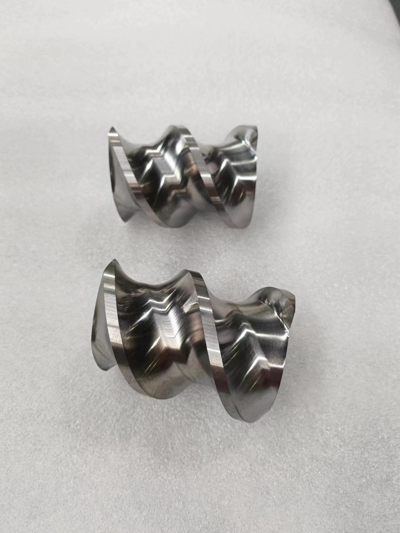 High Speed Tool Steel Convey Screw Element Element Screw For Twin Screw Extruder Machine