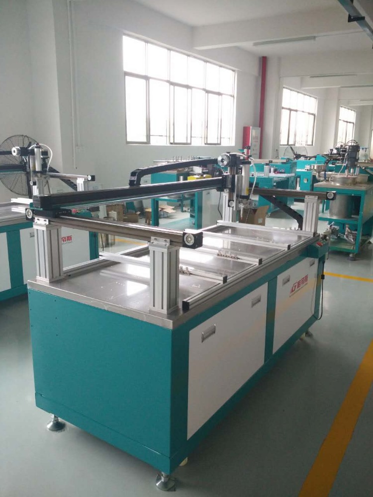 Three Axis Glue Dispensing Machine 1500*600*100mm Automatic Glue Dispenser Machine Customized
