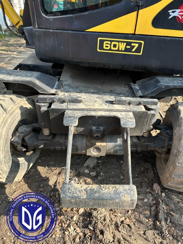 Origin Korea 60W-7 Used Hyundai Wheel Excavator 60W-7 Wheel Excavator Secondhand Hyundai Excavator 60W-7