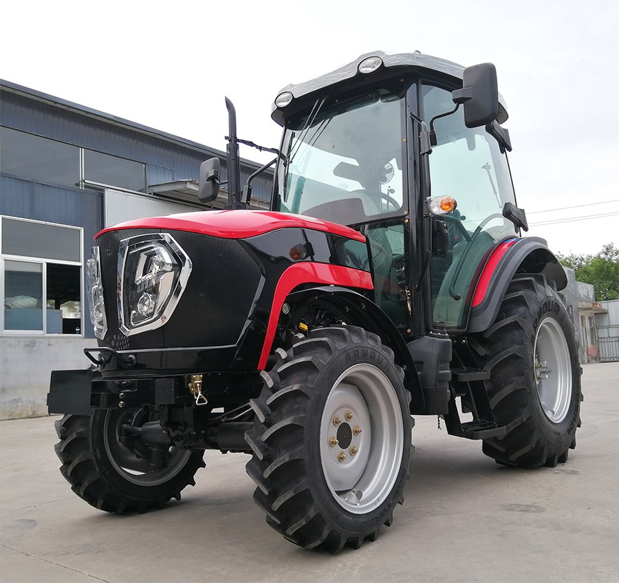 tractor02.jpg
