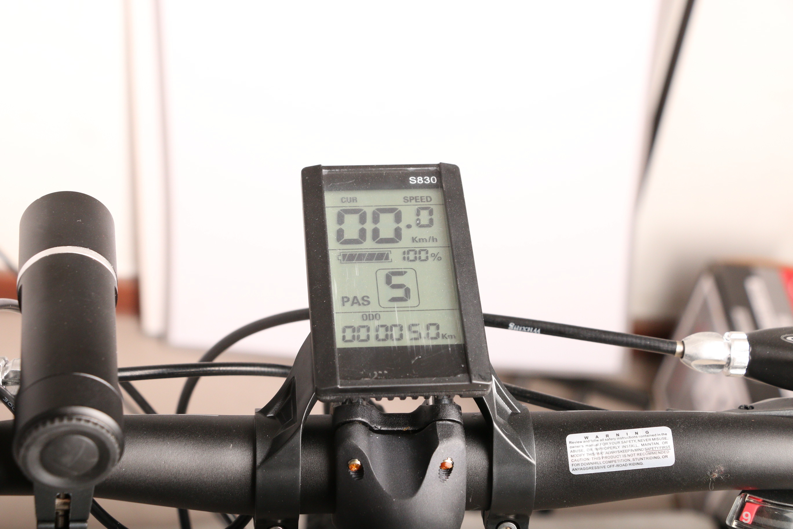 32km/H Pedal Assist Electric Mountain Bike 36V Lithium Battery Hide In Frame Tube