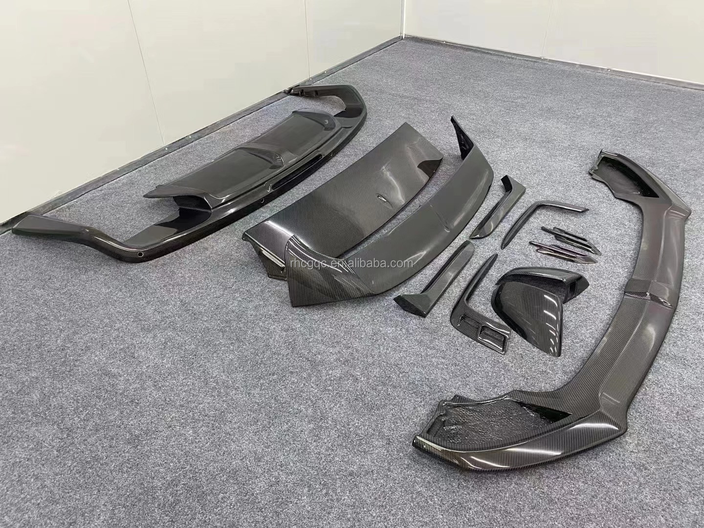 For Bentley Bentayga Carbon Fiber Body Kit Bentayga Upgrades the W12 Style Carbon Fiber Front Lip Diffuser Spoiler