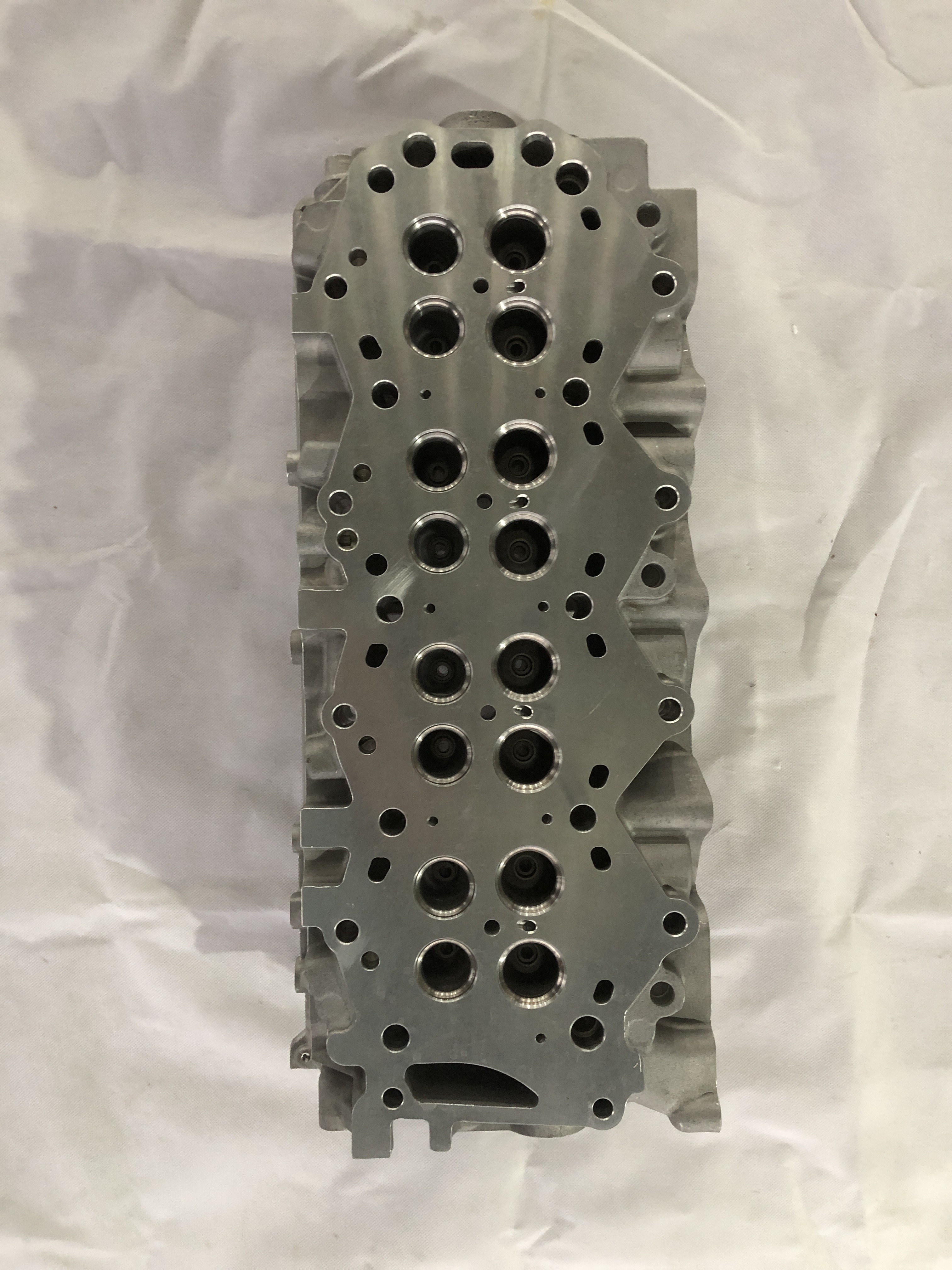 Engine Parts Cylinder Head For Oe No. 1449076,4986980 , WE0110100J,WE0110100K