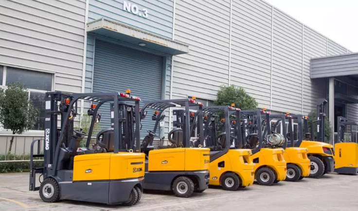 XCMG official manufacturer 7ton diesel forklift truck with Robust and Reliable Diesel Engine