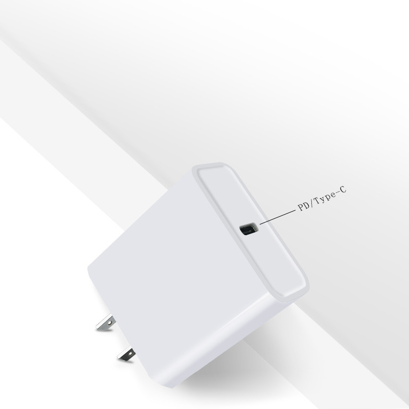 24W US PD TRAVEL CHARGER TYPE-C 28W FAST CHRGER for Macbook compatible with HUAWEI QUICK CHARGE QC3.0/QC2.0