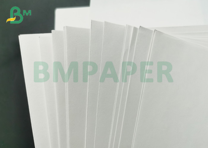200g White Uncoated Kraft Card Board For Gift Packing In Sheet