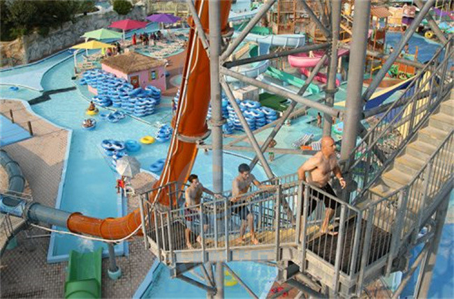 4 Lanes Extreme Aqualoop Water Slide Translucent Looping Water Slides