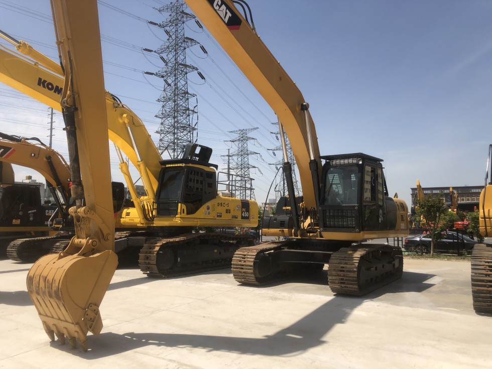 CAT 330D2L Earth Moving Digger Machine with 1.8M³ Bucket Capacity and 0-2000 Working Hours
