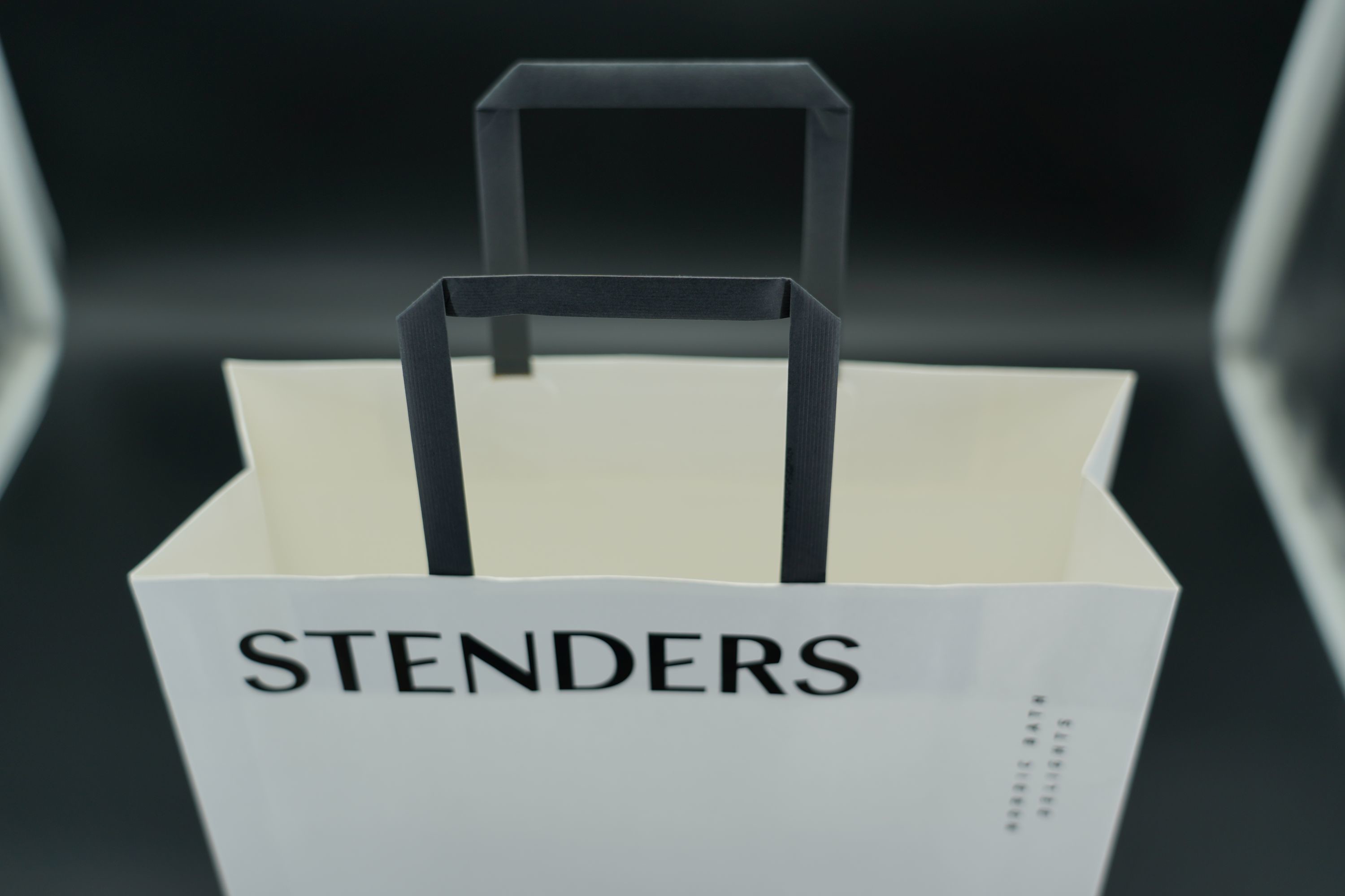 OEM Environmental Personalized Paper Bags Lightweight Eco-Friendly