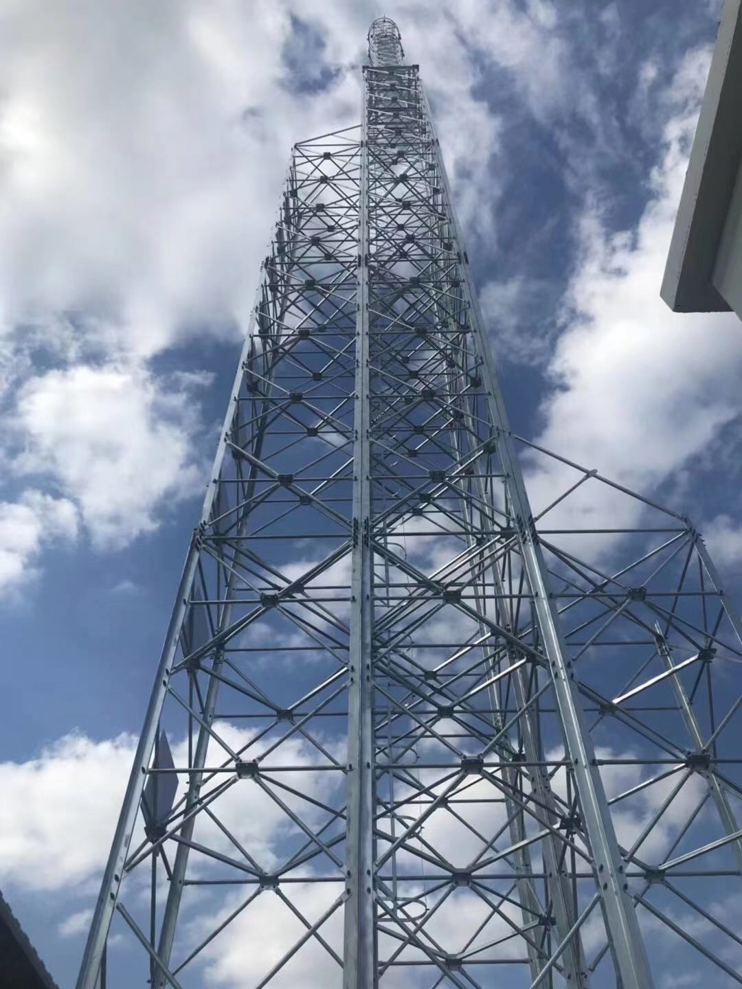 Signal TV Radio Hot DIP Galvanized Steel Antenna Mobile Tower 10-80m