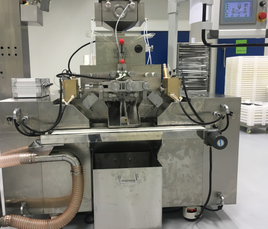 Small 4 Inch Vegetarian Soft Gelatin Capsule Manufacturing Machine