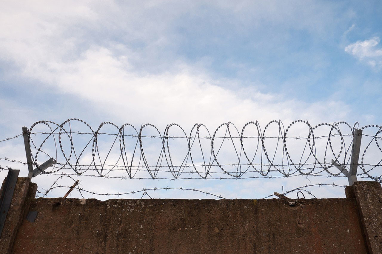 Practical Type High Quality Barbed Anti Climb Helical Razor Barbed Wire
