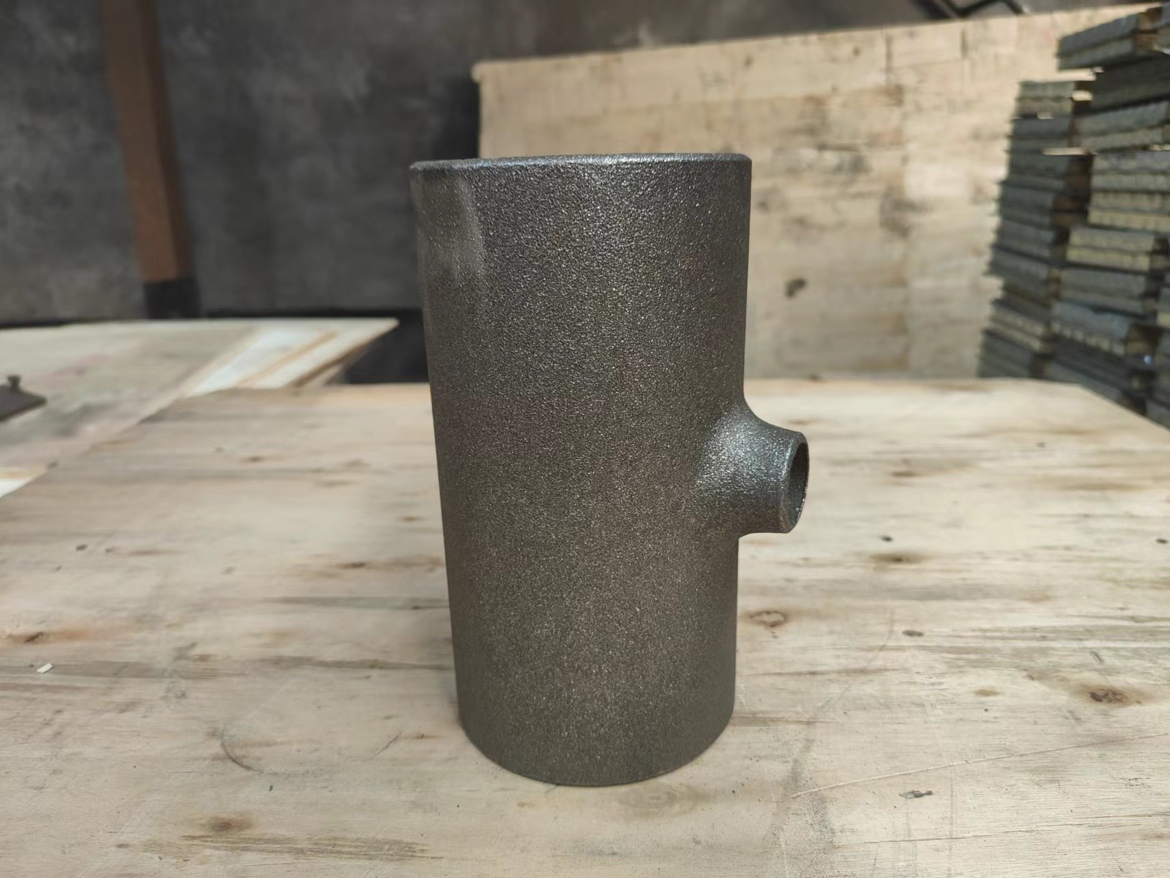 Asme B16.9 Astm A 234 Wpb Reducing Tee Fitting Butt Weld Wp304/L 316/L S2205 S32750