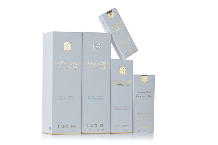 Custom Luxury Packaging Boxes Embossing CMYK Printed Cosmetic Boxes