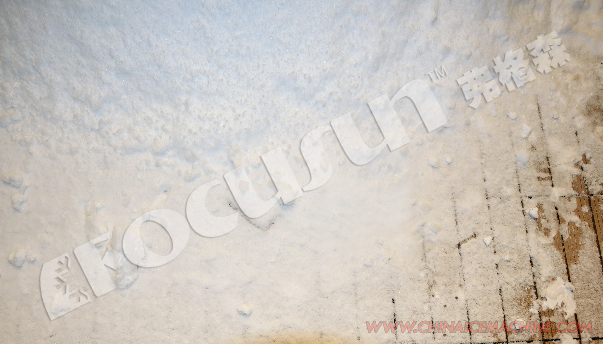 600KG/24H Gran capacidad maquina de nieve artificial snow making machine con compresor 5kw