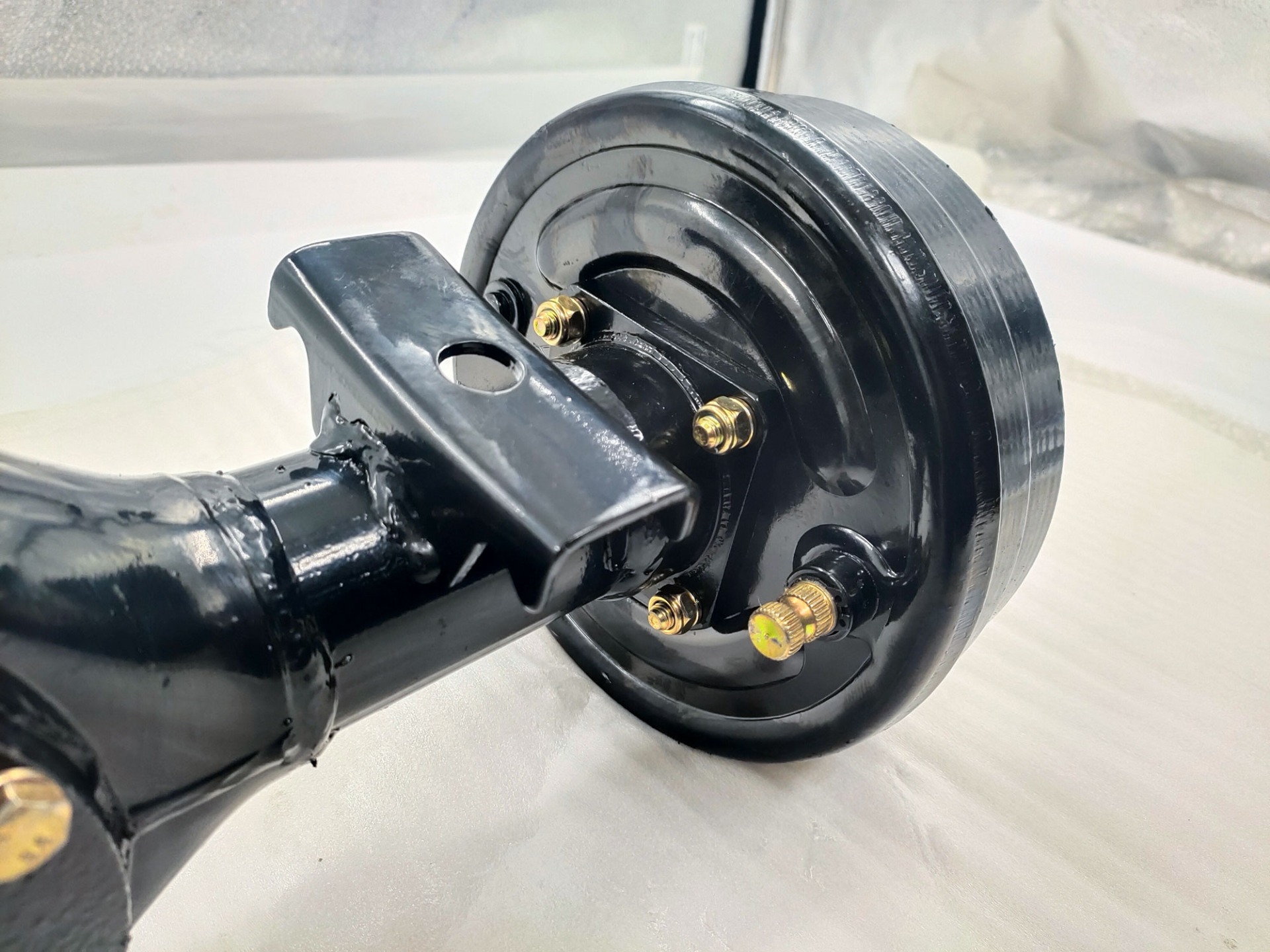 Oil Brake Rear Axle for DAYANG Tricycle Spare Parts Lightweight 180-Drum Tapered Design