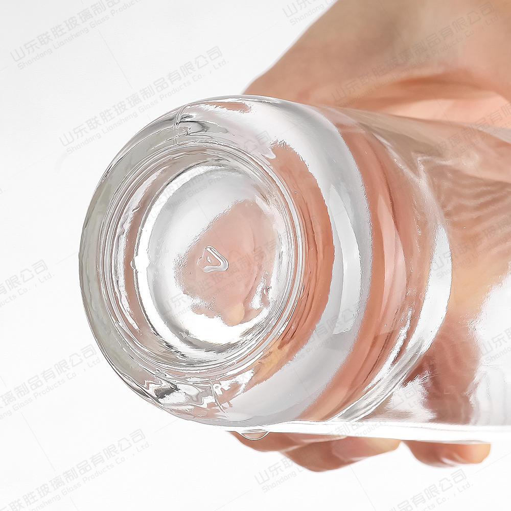 Customized Logo High Borosilicate Glass Wine Bottles for Test Tube and Whiskey 50ml/100ml