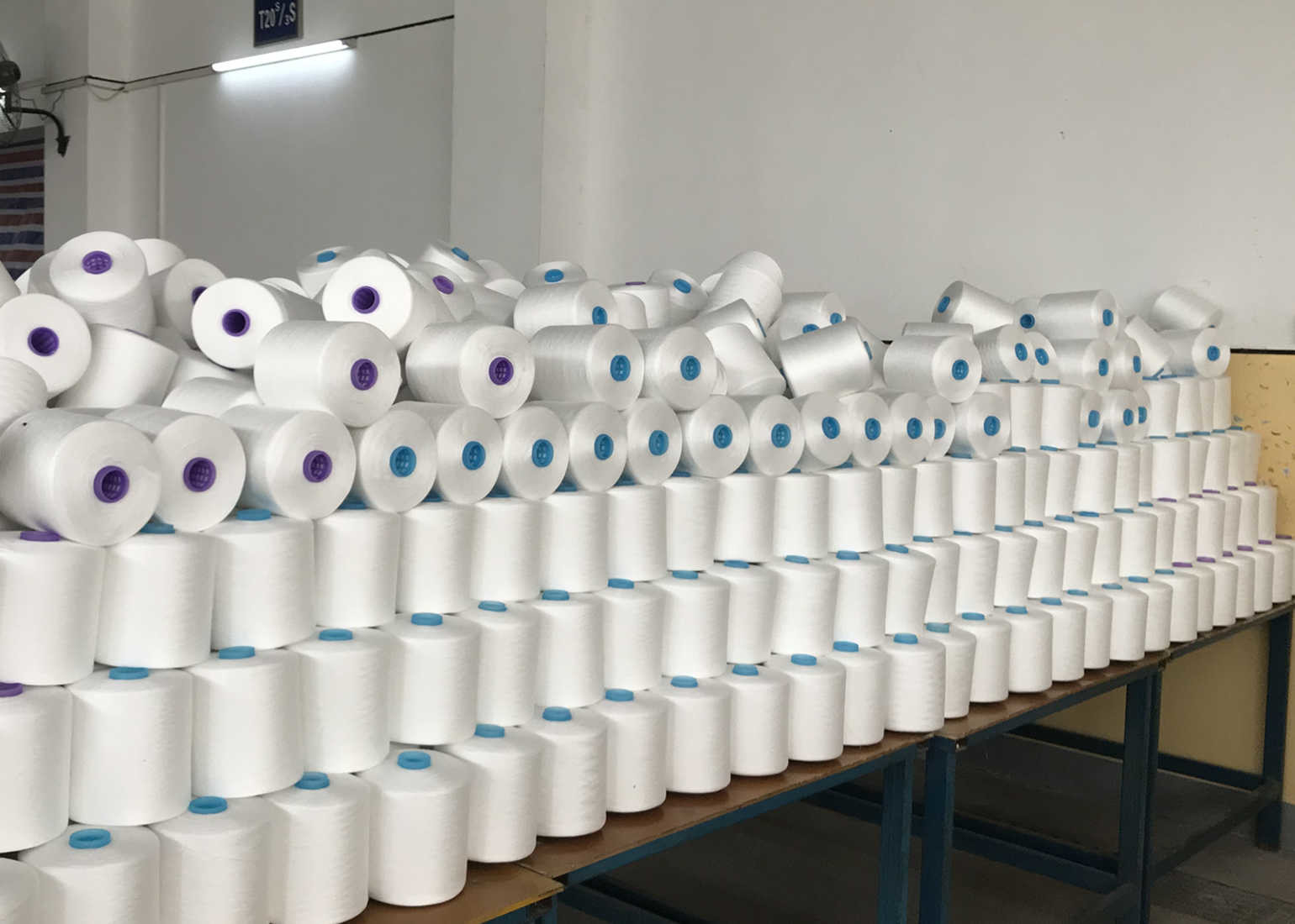 Cationic Dyeable 50/3 Spun Polyester Yarn For International Market