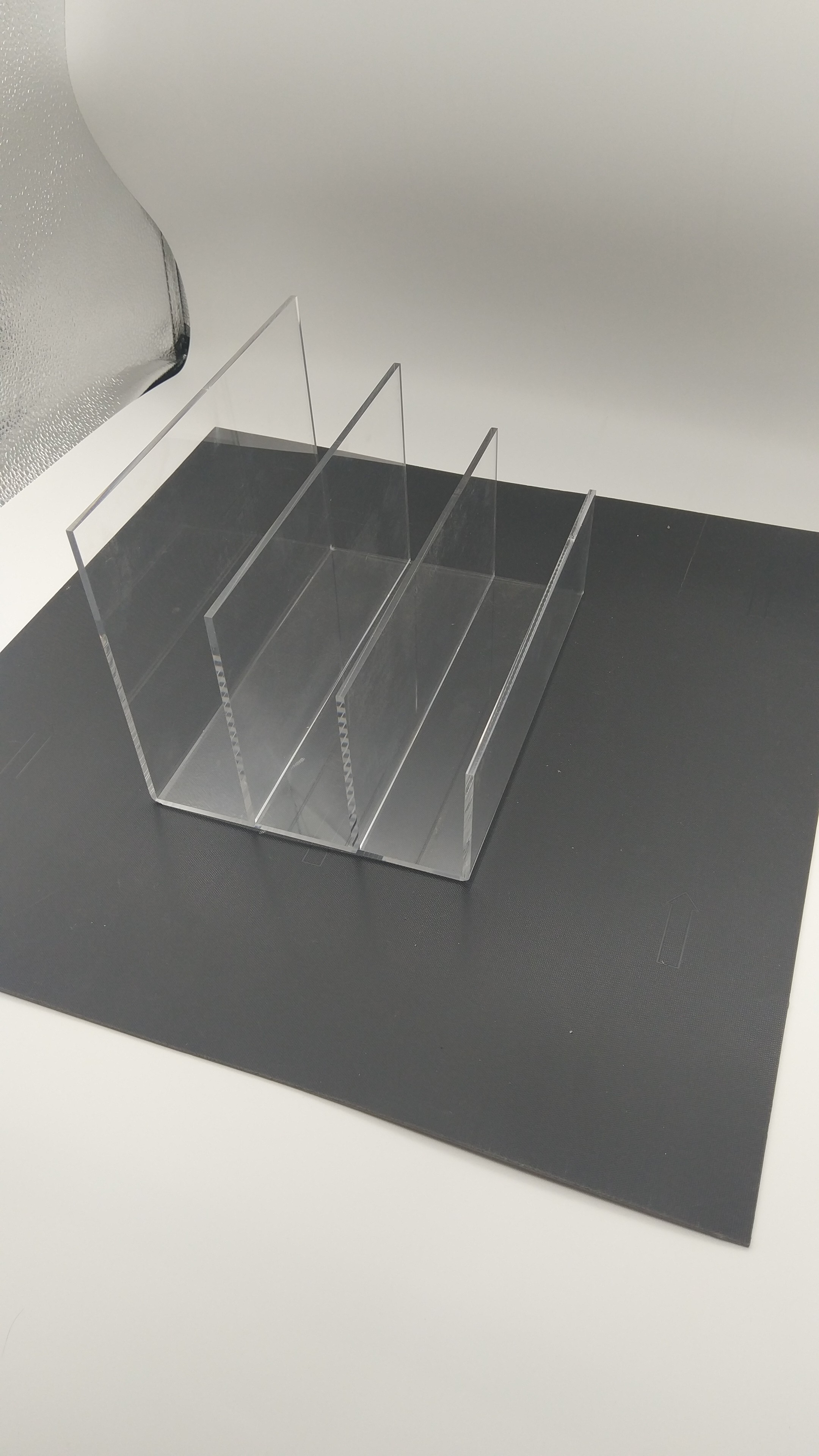 2018 Clear Acrylic Holder for Literature Book Office Use Perspex Shelf for Magazine