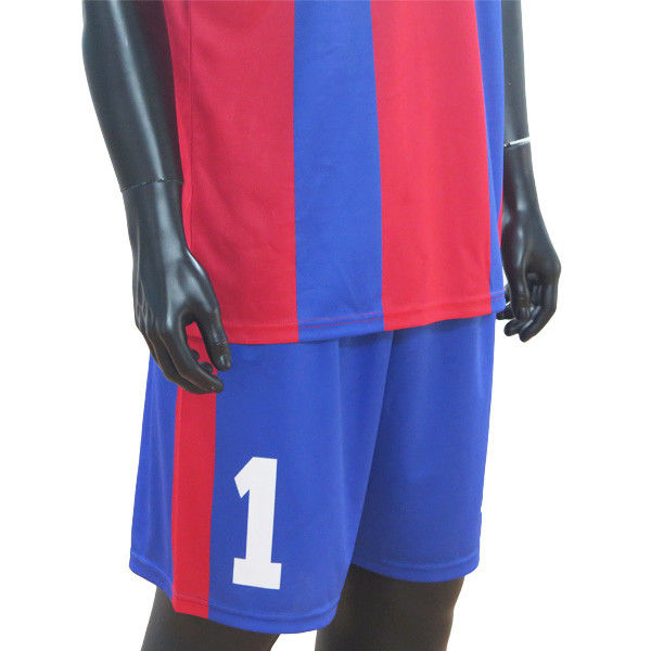 Hot Design Soccer Sports Clothing Custom Sublimated Football Uniforms Multi Color