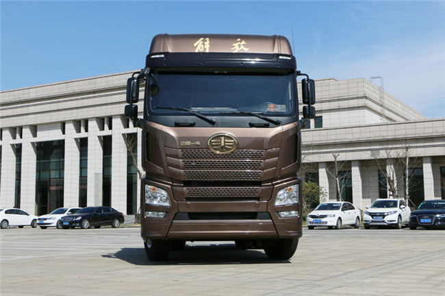 FAW JH6 Manual 6x4 Heavy Tipper Truck Tractor Left / Right Hand Drive Diesel WEICHAI Optional