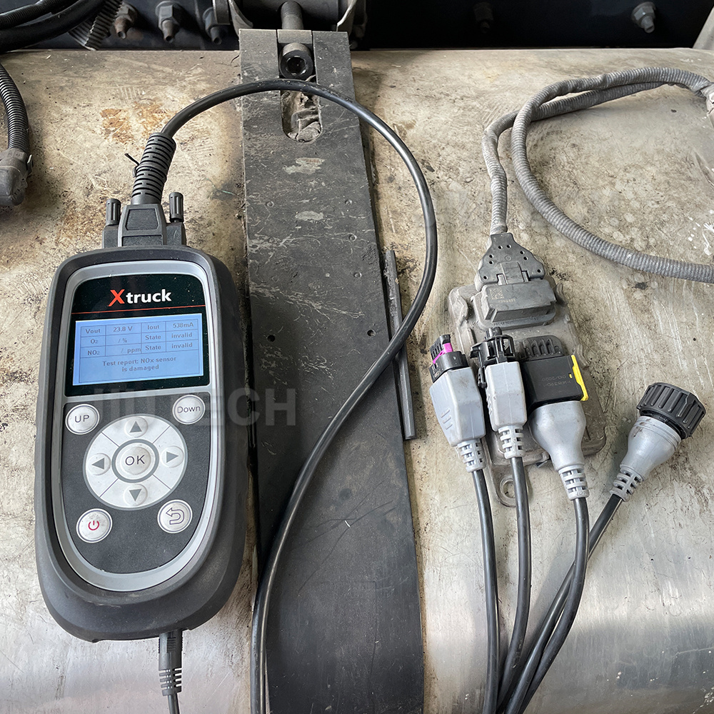 XTRUCK Y005 Truck Beacon Nitrogen Oxygen Sensor Urea Pump Tester