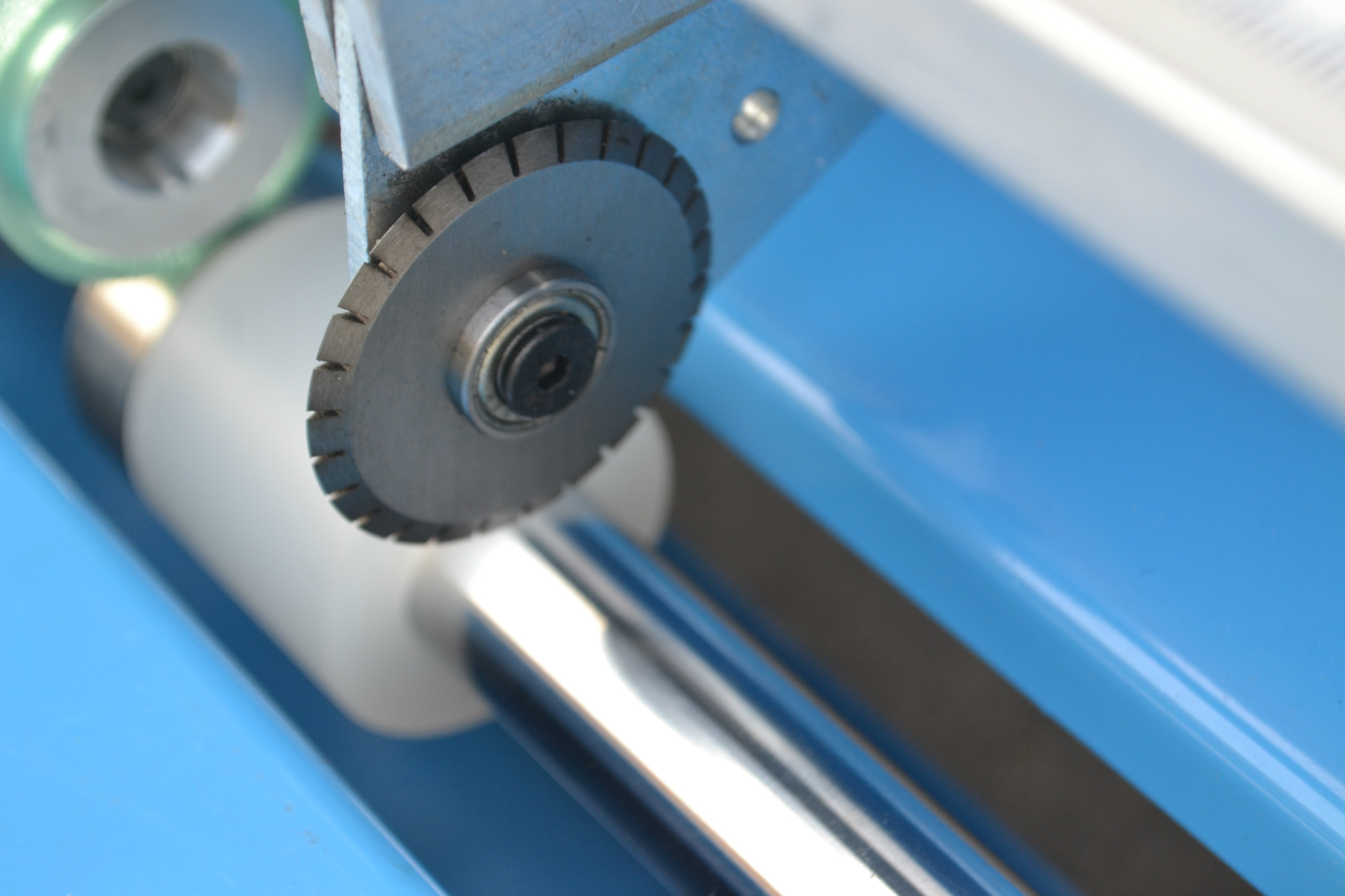 460mm Automatic Paper Perforating Machine for A3 Paper Card Book Scoring and Folding