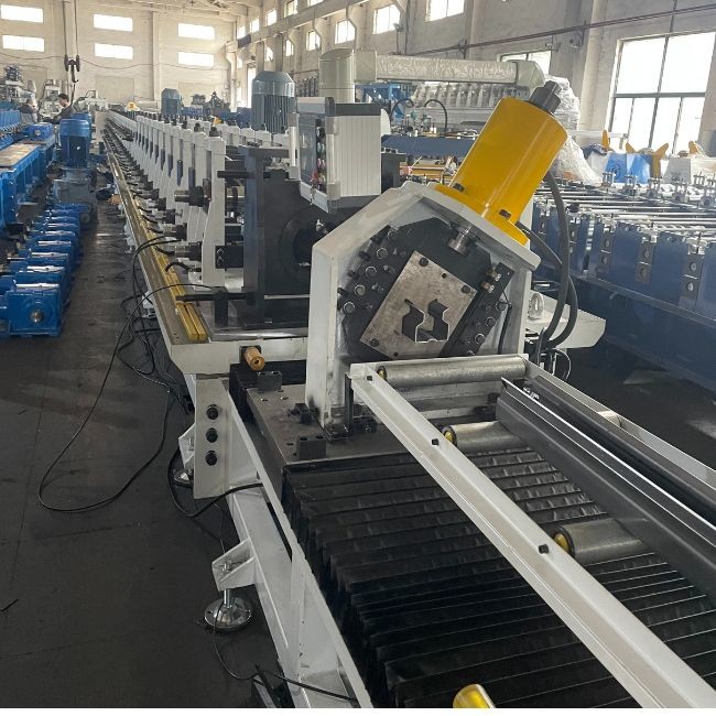 Advanced 7.5kw Storage Rack Roll Forming Machine With Integrated Automation And Cr12Mov Cutting Blades