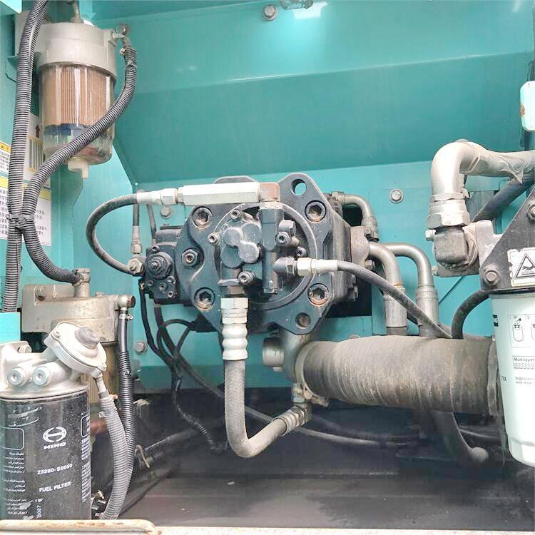 Good Condition Used Kobelco Excavator SK210 With 114 KW Power And 1 M3 Bucket Capacity
