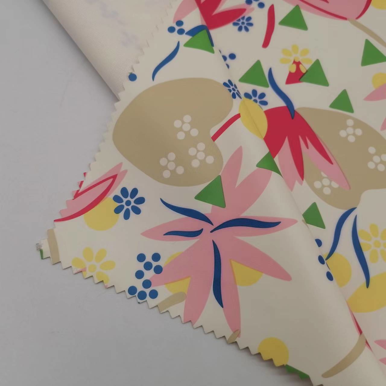 Printed 100 Polyester Jacket Fabric TPU Coated Waterproof Windproof