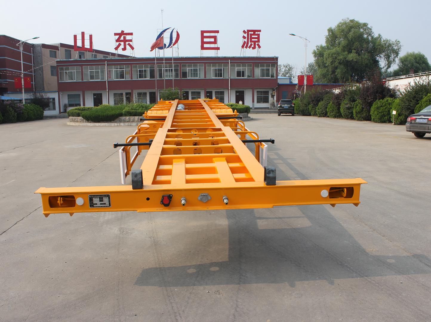 45ft Container Gooseneck Chassis Trailer Skeleton Truck Trailers with 28tons Landing Gear