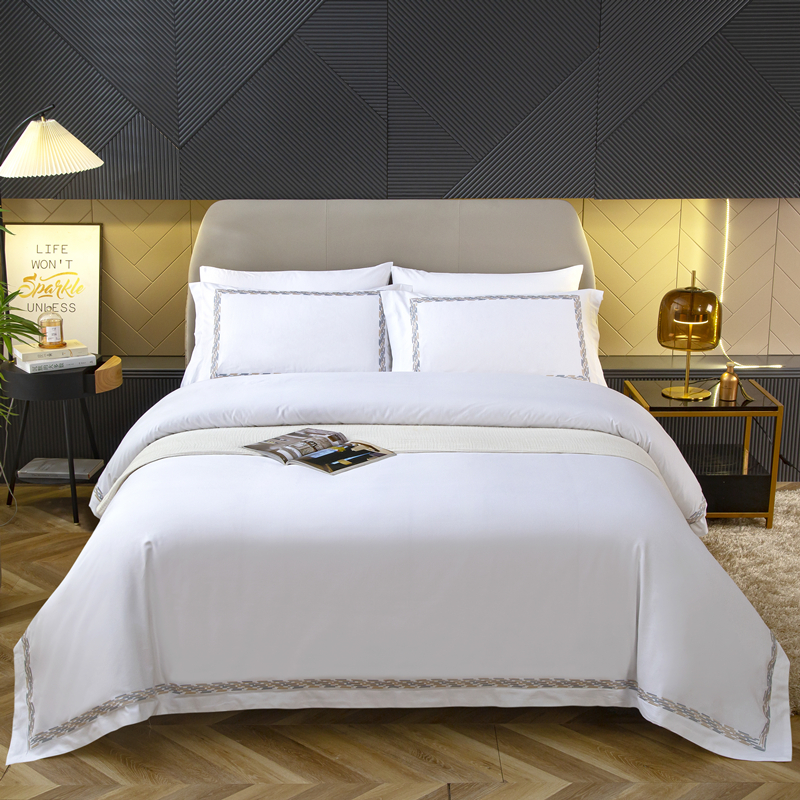 133*60 Fabric Density 4pcs Bedding Set for 2.5m Application Size Cotton Comforter Sets