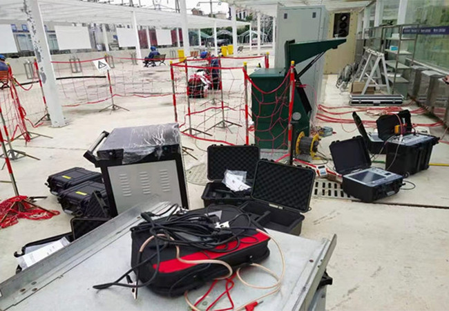 Trolley Portable 8/16/32kV 2000J High Voltage Surge Generator For Underground Cable Fault Location