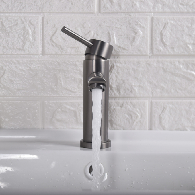 Ceramic Valve Mixing Faucet, Flow Rate 1.5 GPM - Good Faucet for Home Use