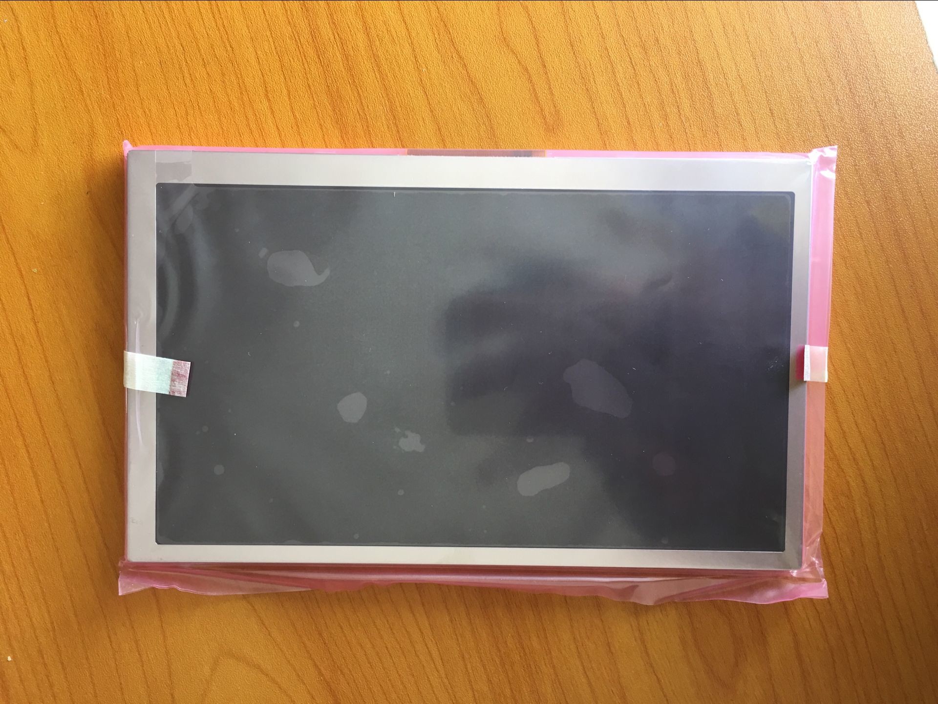 DJ080NA-03D Innolux 8.0" 800(RGB)×480 600 cd/m² INDUSTRIAL LCD DISPLAY